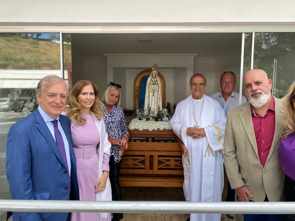Uma celebração emocionante em honra a Nossa Senhora de Fátima, com missa e almoço português. O Cônsul de Portugal em BH, Rui Almeida, prestigiou o evento.
